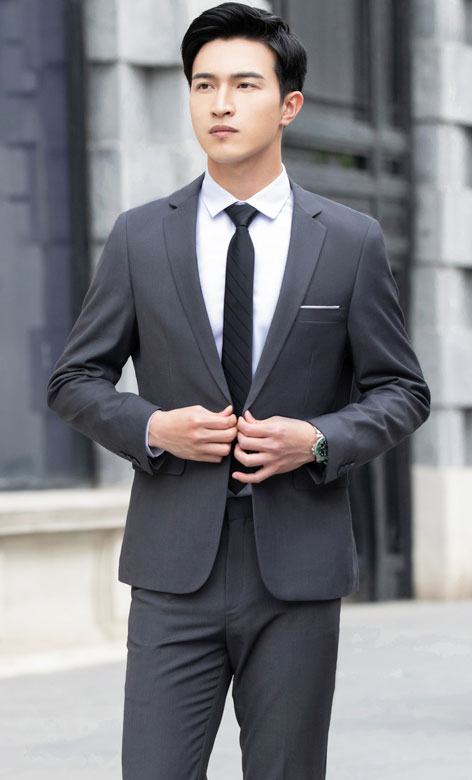 定制西裝時襯衫該怎么穿