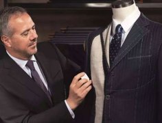 西裝定制哪家好，定做西服的優(yōu)勢(shì)