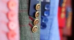 西服定制廠家告訴你，定制西服要考慮這些細(xì)節(jié)